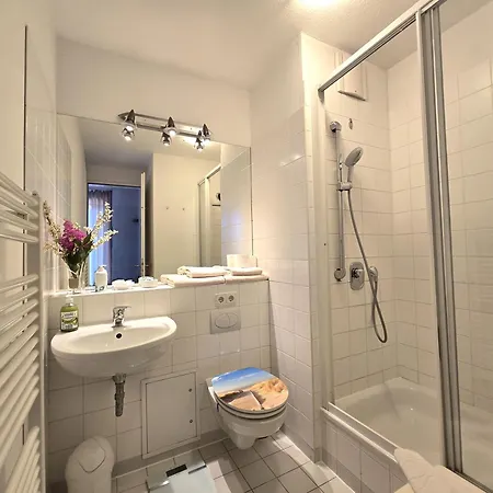 Forum Marinar 30 *